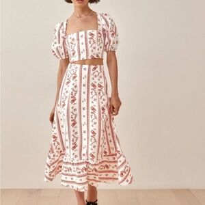 REFORMATION Arancini Linen Floral Smoked Crop Top Size 2